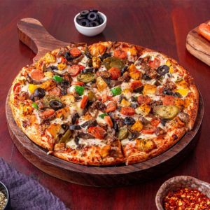 Makhani Supreme Pizza